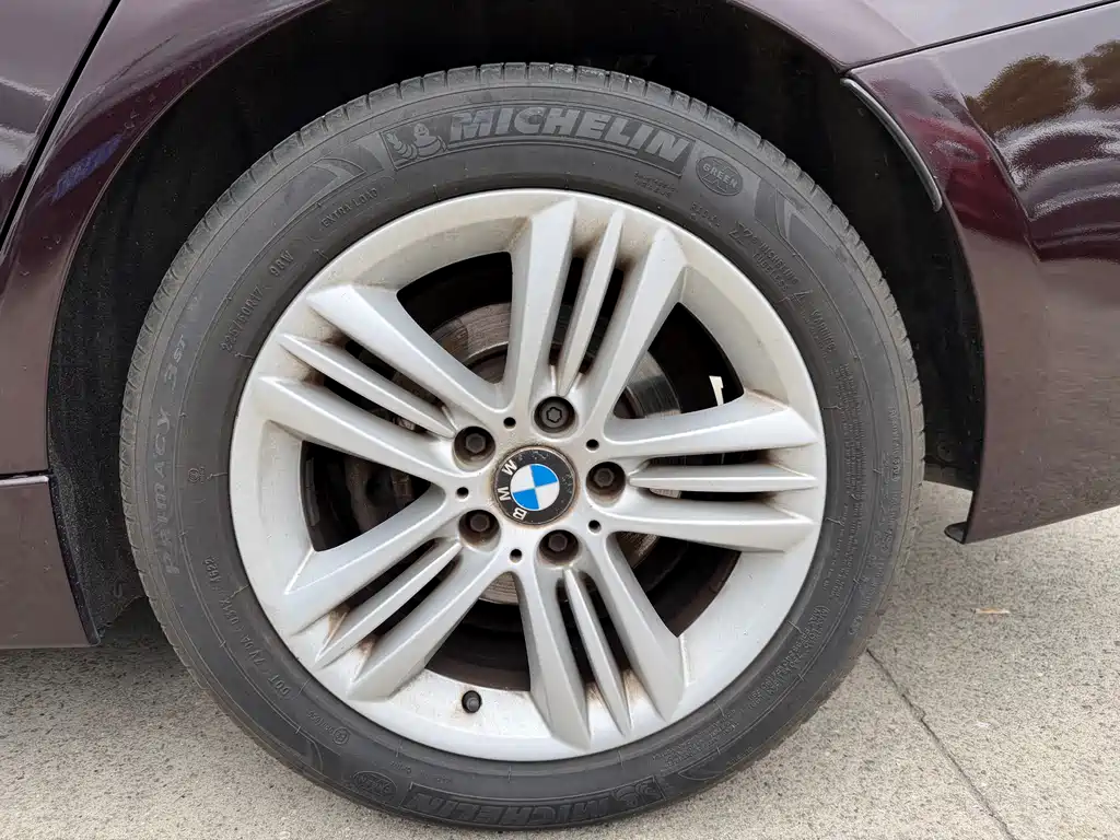 BMW 3 Series 2016 — фото 9