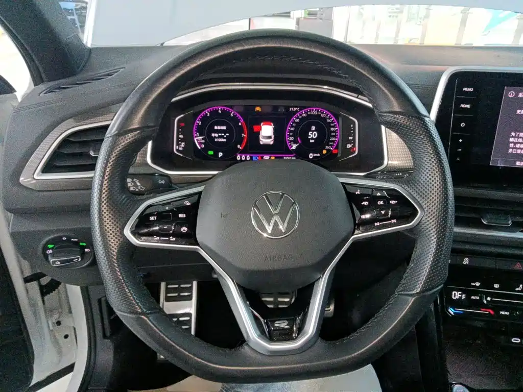 Volkswagen T-Roc 2024 — фото 11