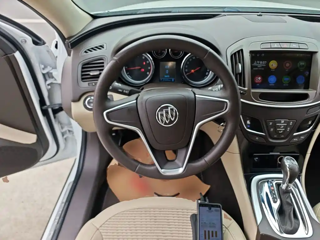 Buick Regal 2015 — фото 11