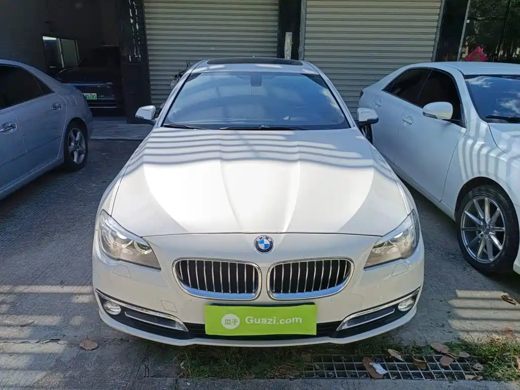 BMW 5 Series 2014 — фото 19
