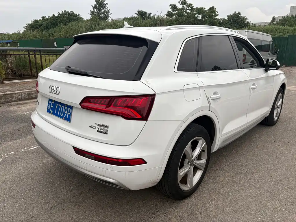 Audi Q5L 2019 — фото 2