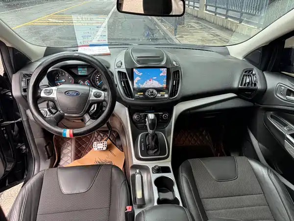 Ford Kuga 2014
