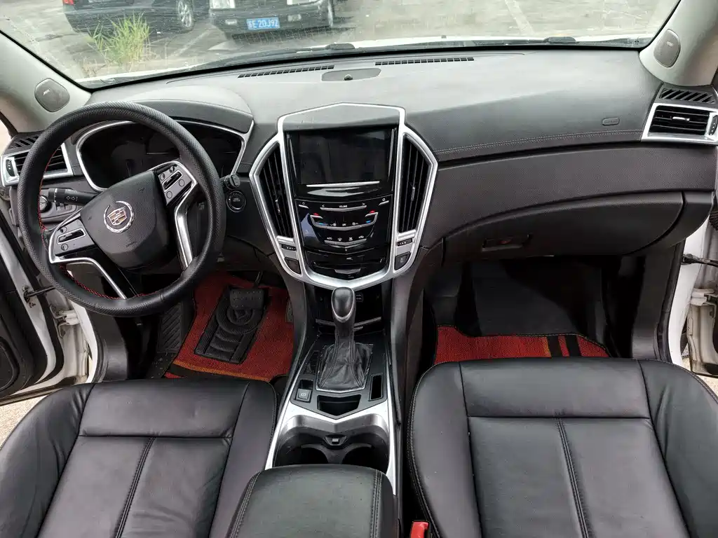 Cadillac SRX 2013 — фото 6
