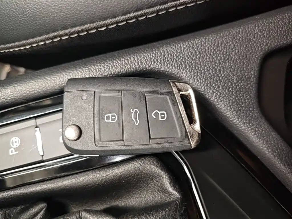 Volkswagen Tiguan L 2019 — фото 9