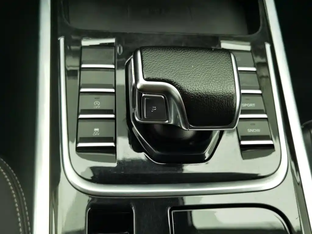 Isuzu Mu-X Shepherd 2023 — фото 13