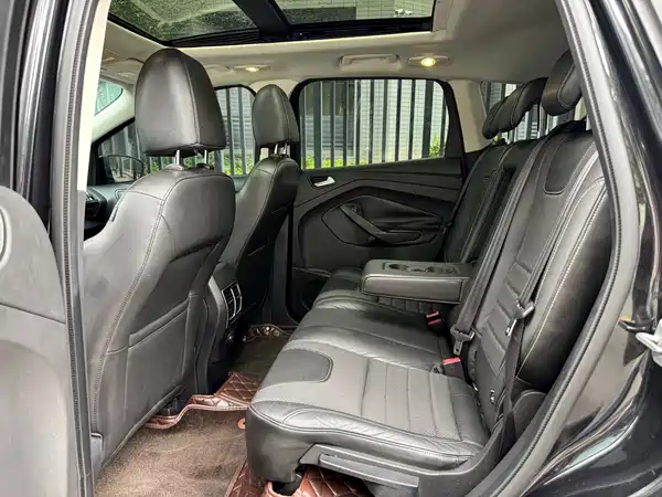 Ford Kuga 2014