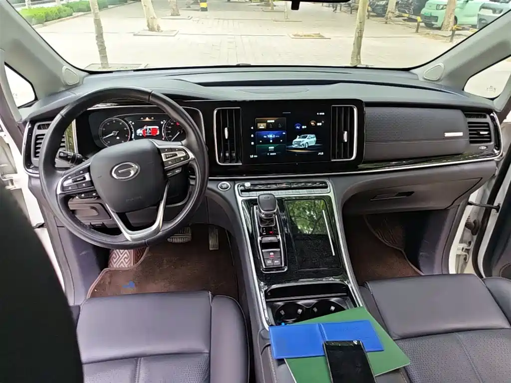 GAC Motor Trumpchi M8 2021 — фото 10