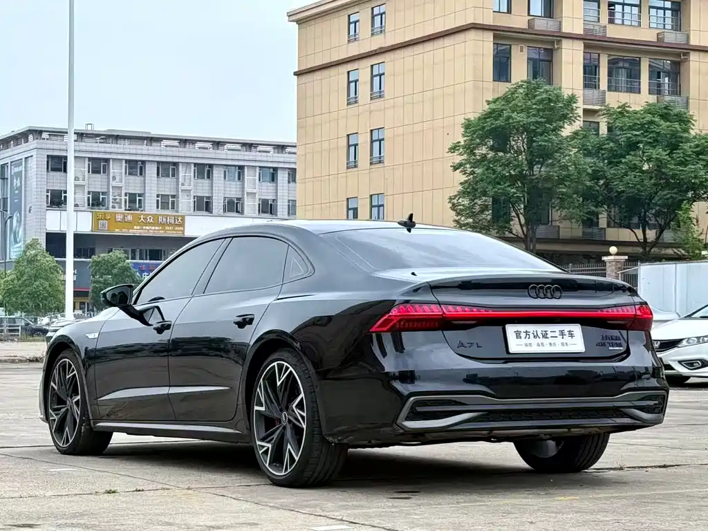 Audi A7L 2025 — фото 6