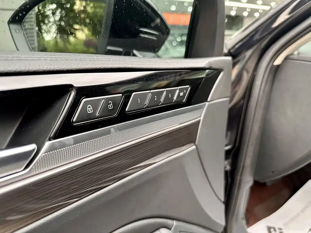 Volkswagen Phideon 2019 — фото 10