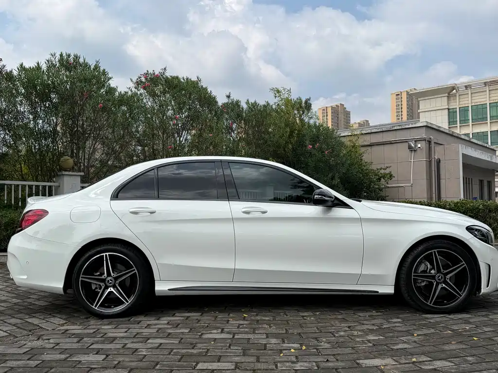 Mercedes-Benz C-Class 2020 — фото 10