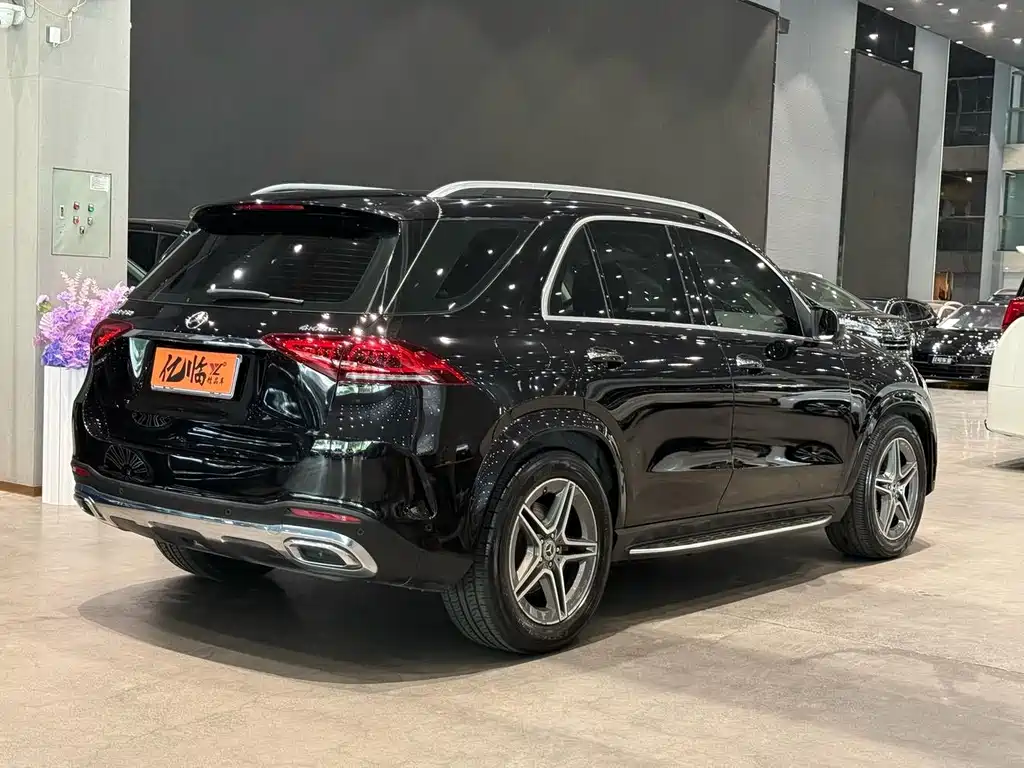 Mercedes-Benz GLE 2020 — фото 15