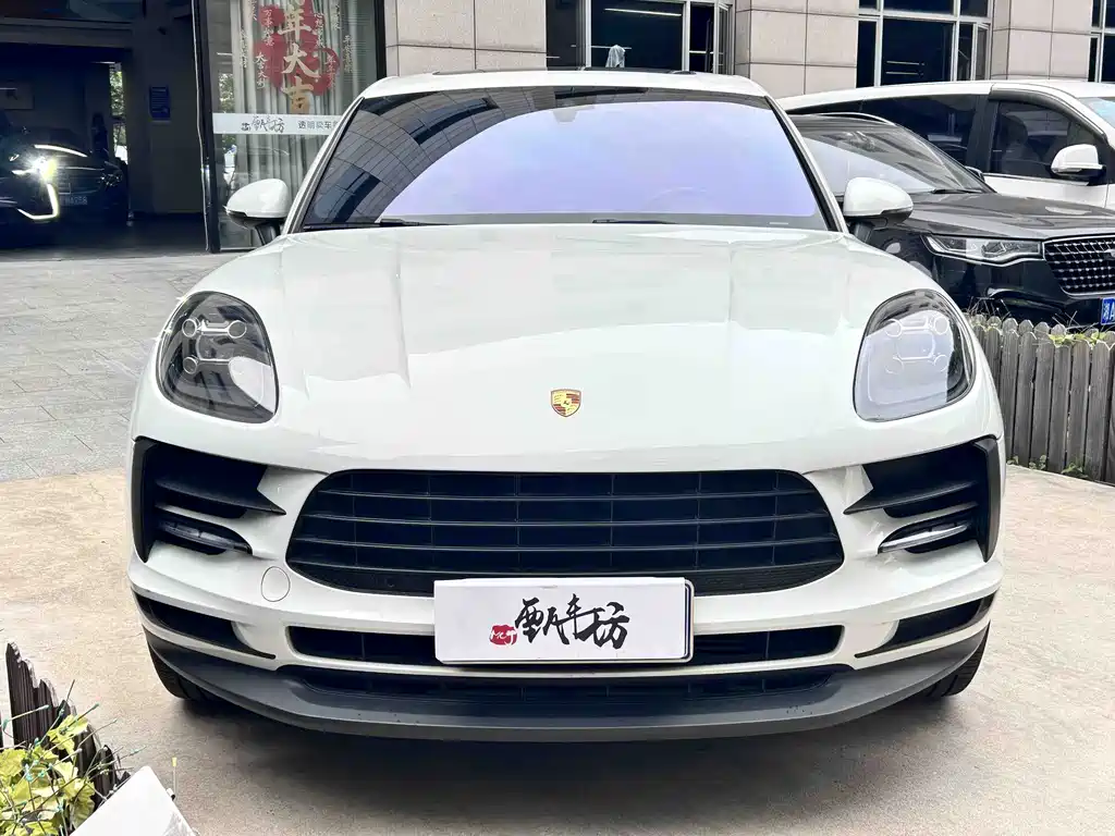 Porsche Macan 2020 — фото 2