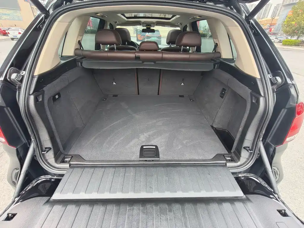 BMW X5 2018 — фото 11