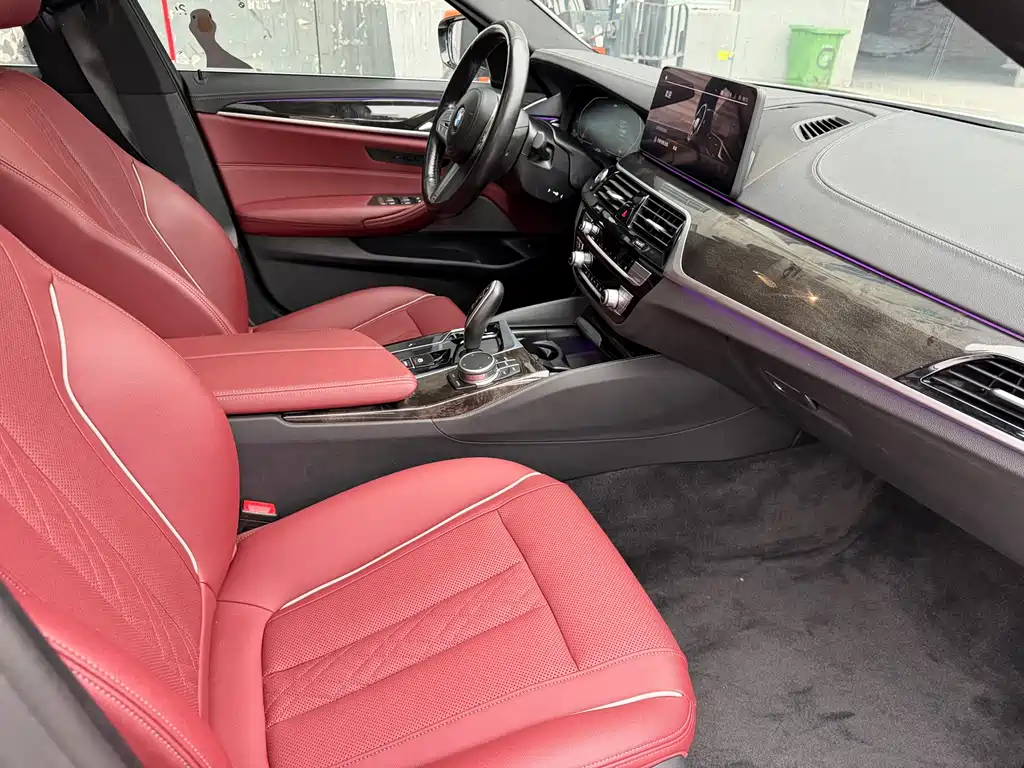 BMW 5 Series 2023 — фото 13