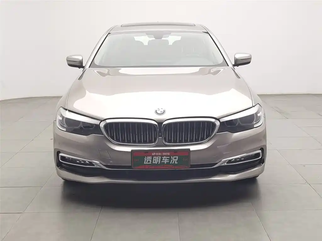 BMW 5 Series 2018 — фото 3