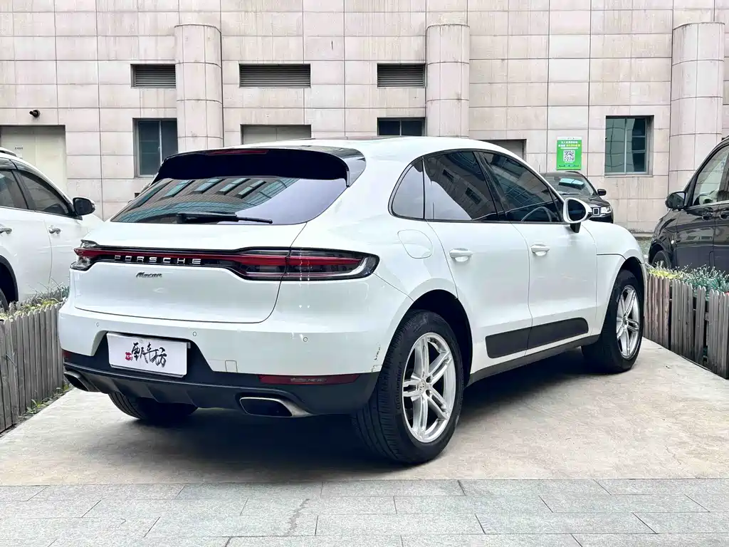Porsche Macan 2020 — фото 4