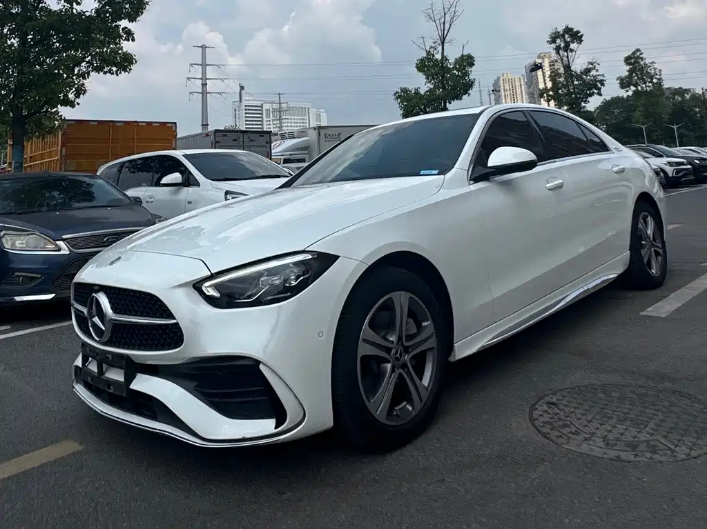 Mercedes-Benz C-Class 2022