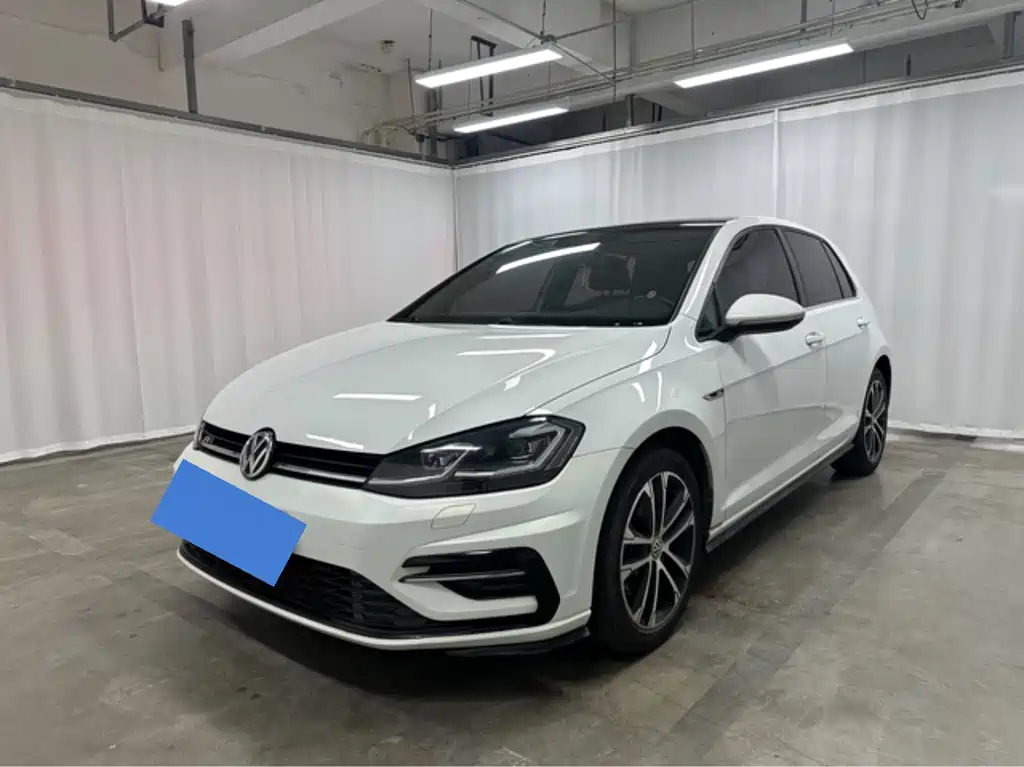 Volkswagen Golf 2018 — фото 1
