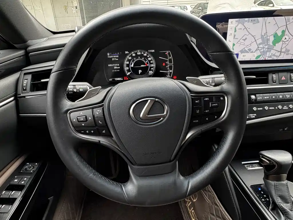 Lexus ES 2024 — фото 11