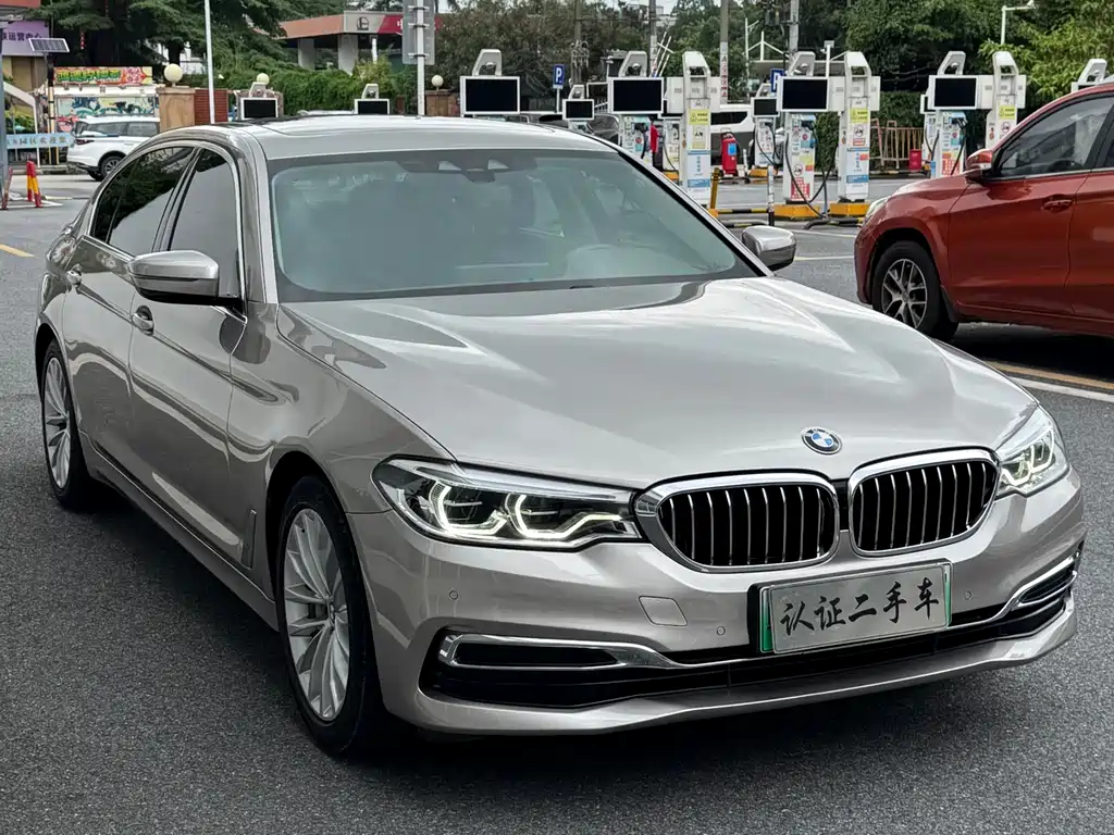 BMW 5 Series New Energy 2020 — фото 3