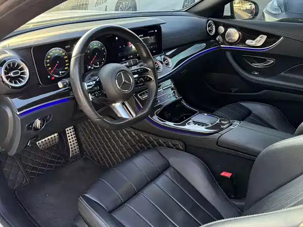 Mercedes-Benz E-Class 2022
