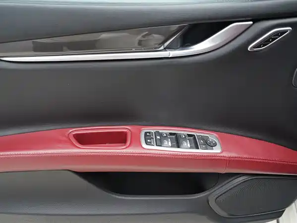 Maserati Ghibli 2017