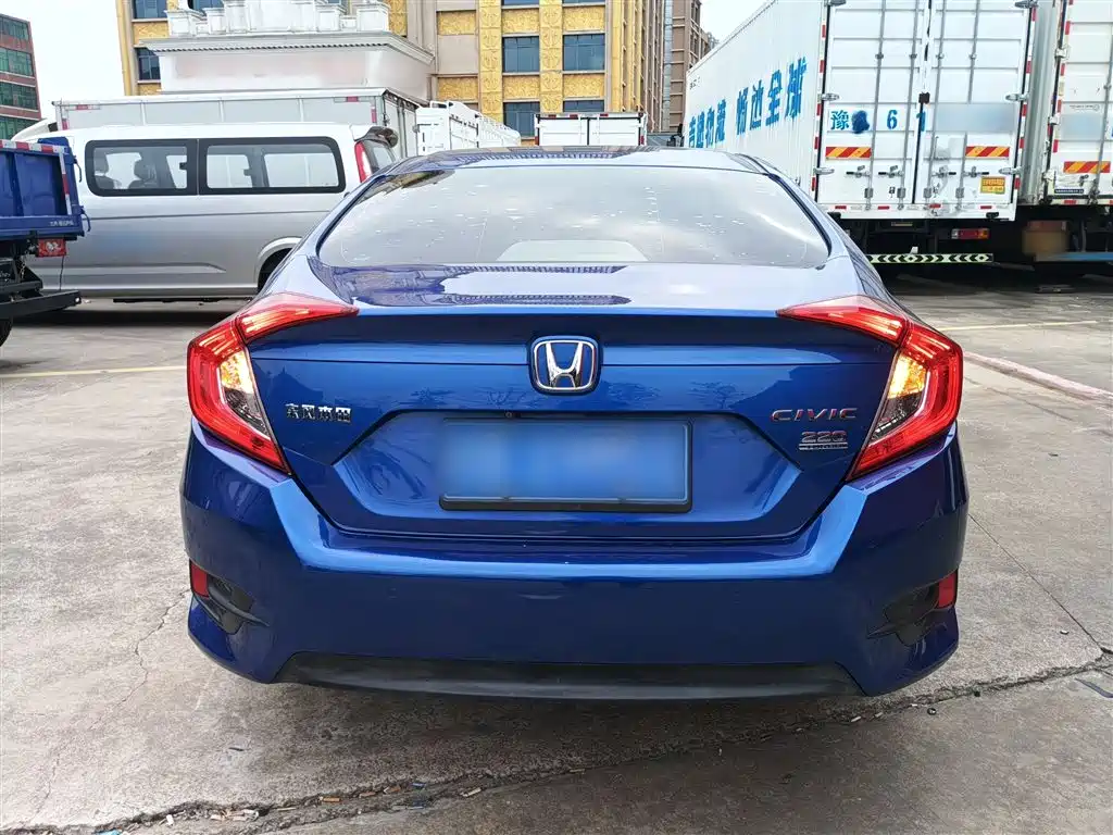 Honda Civic 2020 — фото 6