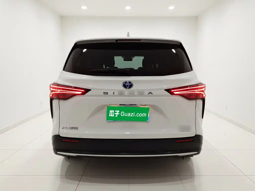 Toyota Sienna 2022