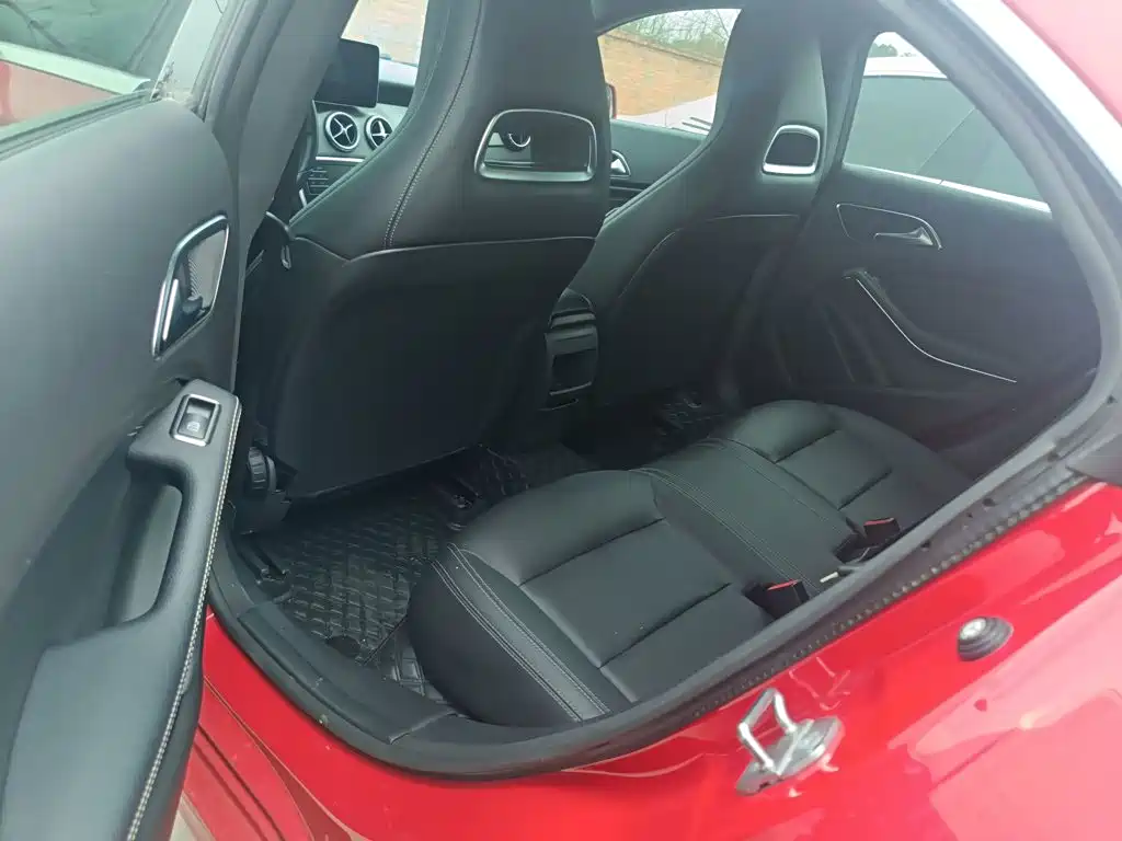Mercedes-Benz CLA 2018 — фото 13