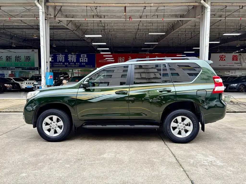 Toyota Prado 2015 — фото 16