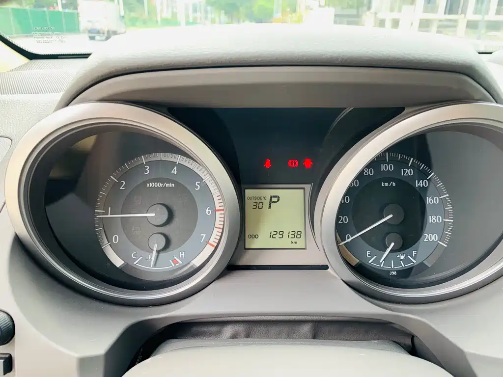 Toyota Prado 2015 — фото 14