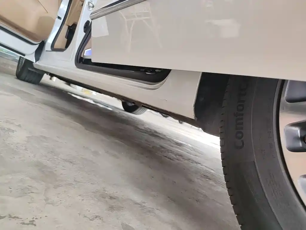 Buick GL8 2020 — фото 22
