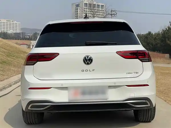 Volkswagen Golf 2021