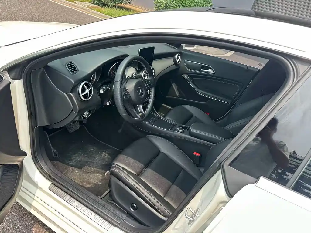 Mercedes-Benz CLA 2017 — фото 8