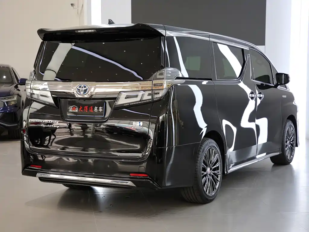 Toyota Vellfire 2021 — фото 23