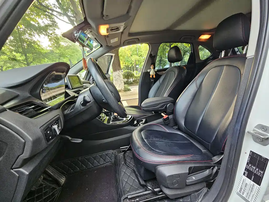 BMW 2 Series Active Tourer 2017 — фото 14