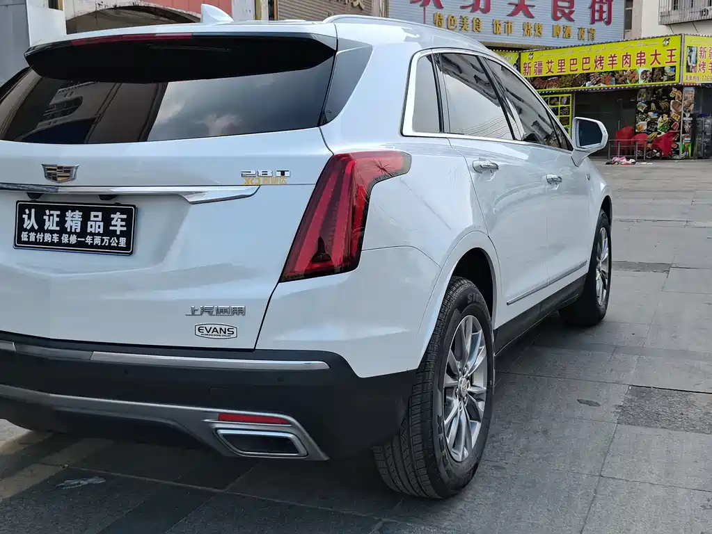 Cadillac XT5 2020 — фото 6