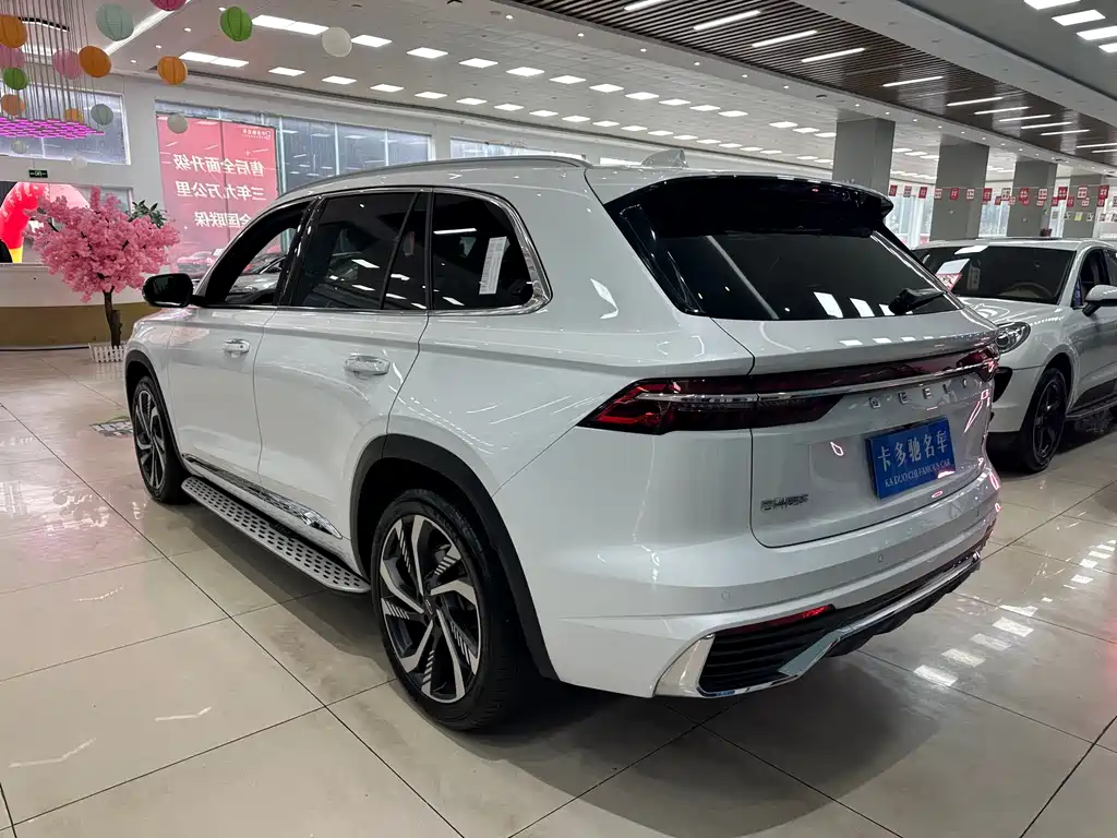 Geely Xingyue L 2024 — фото 13