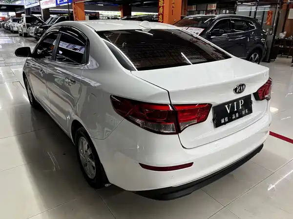 Kia K2 2016