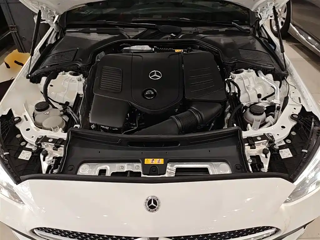 Mercedes-Benz C-Class 2023 — фото 16