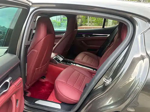 Porsche Panamera 2012
