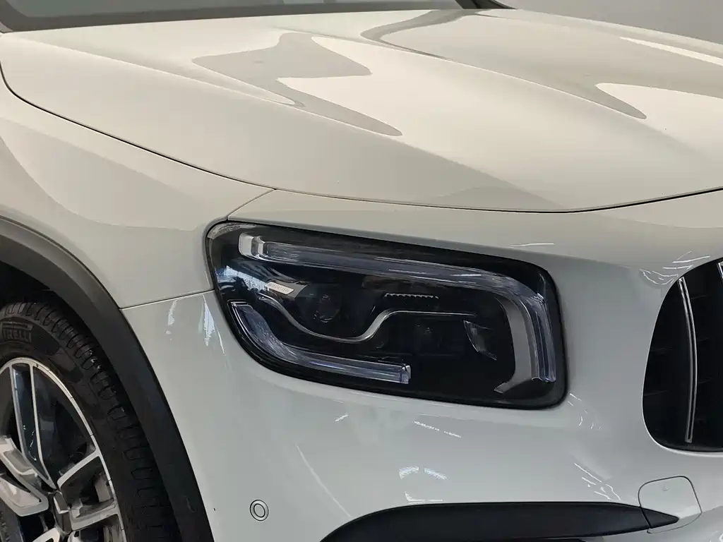 Mercedes-Benz GLB AMG 2021 — фото 16
