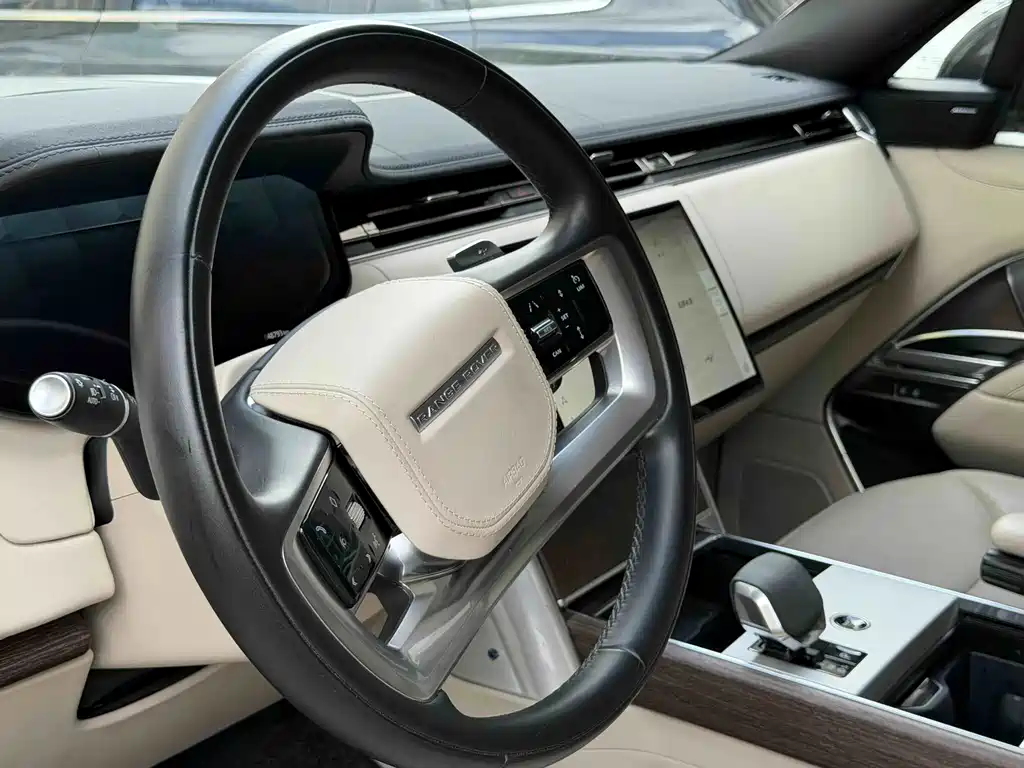 Land Rover Range Rover 2024 — фото 11