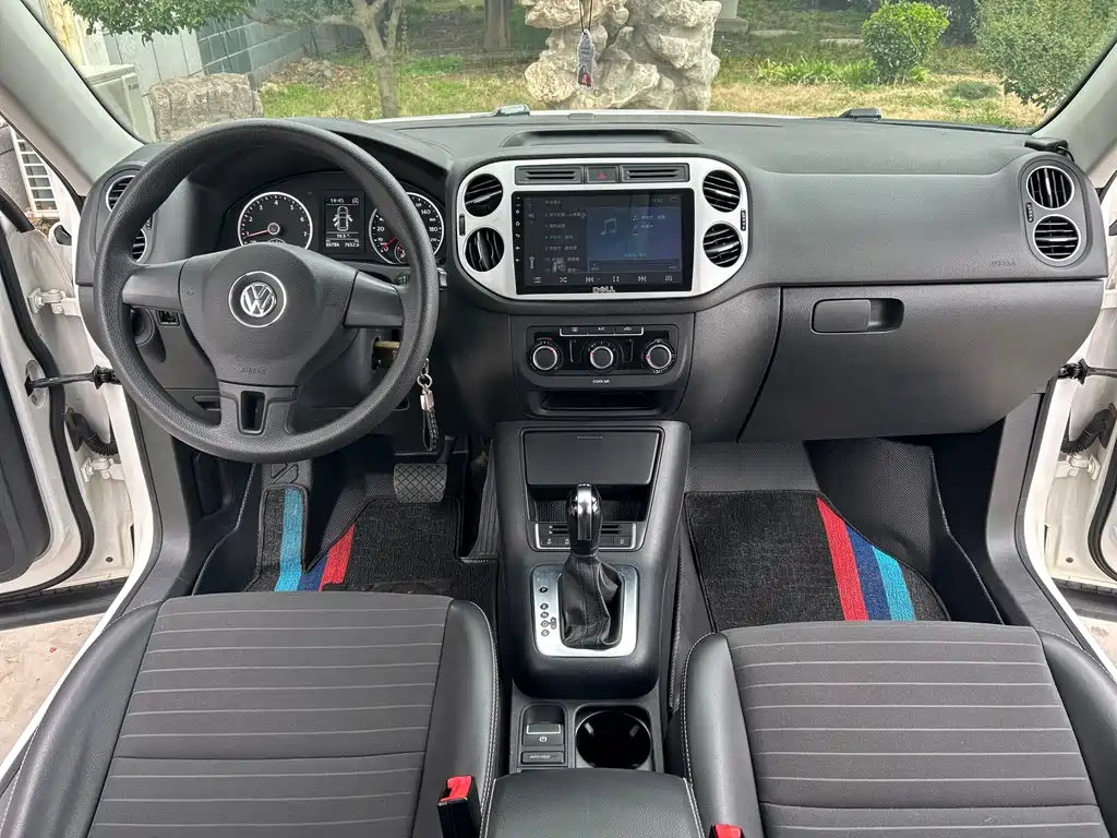 Volkswagen Tiguan 2018 — фото 12