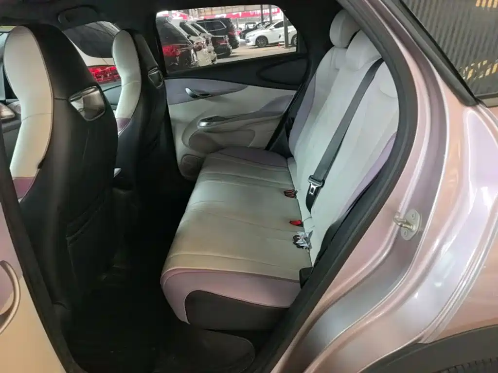 BYD Dolphin 2022 — фото 17