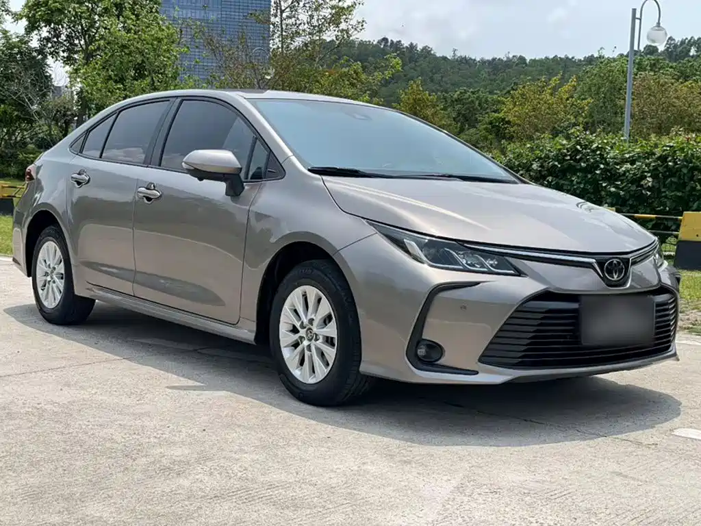 Toyota Corolla 2021 — фото 11