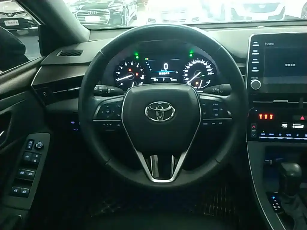 Toyota Avalon 2022 — фото 11