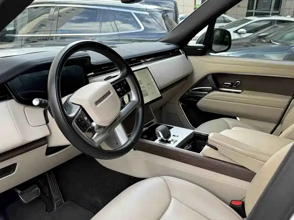 Land Rover Range Rover 2024