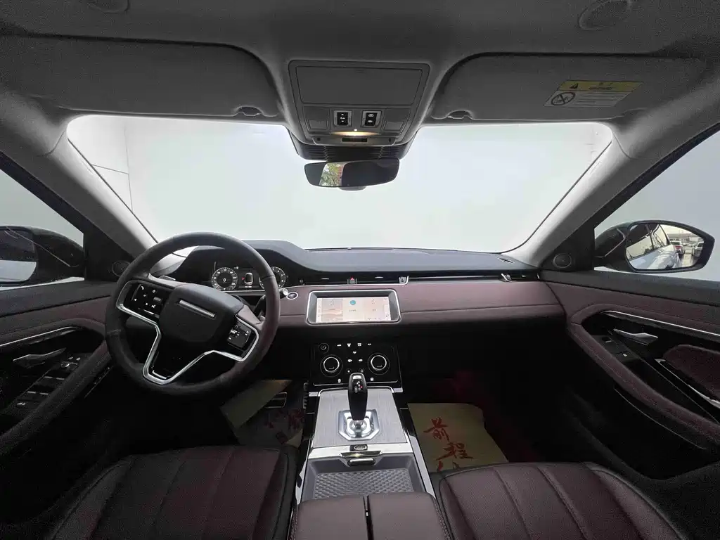 Land Rover Evoque PHEV 2024 — фото 5