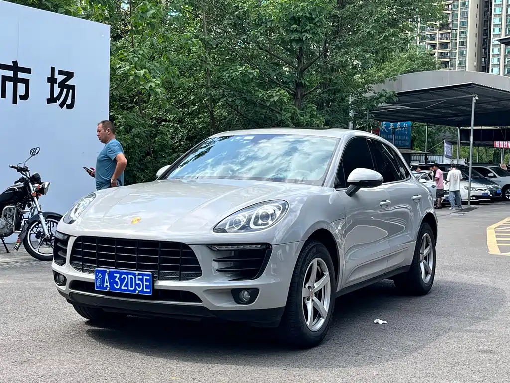 Porsche Macan 2017 — фото 1